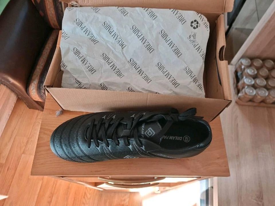 Fußballschuhe Gr. 45 *neu* in Coswig (Anhalt)