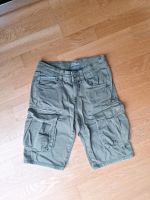 S. Oliver Shorts 152 grün Cargo Düsseldorf - Bilk Vorschau