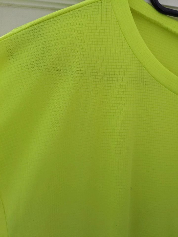 Neu ❤️ Sport Shirt neon gelb XL ❤️ Shein Sommer Frühling ❤️ in Altenkirchen