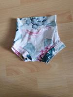 Kurze Hose Mädchen Blumen Handmade 62 Baden-Württemberg - Ubstadt-Weiher Vorschau