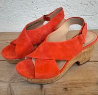 Wunderschöne Sandalen von Clarks, 38, Wildleder Bayern - Kaufbeuren Vorschau