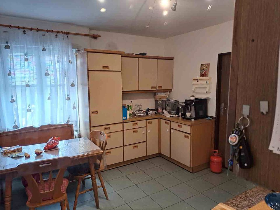 Gemütliche 4 Zimmer-Wohnung Küche und Bad in Obernzenn