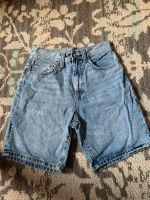 Zara denim shorts neuwertig 36 Nordrhein-Westfalen - Niederkassel Vorschau