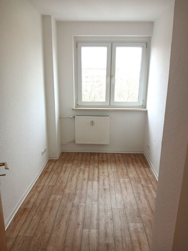 Bezugsfertig! 3-R.-WE m. Aufzug in Löbau! in Löbau