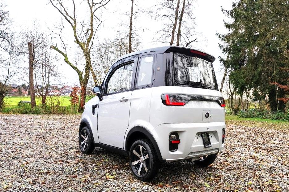 Microcar Mopedauto E-Kabinenroller Mofaauto 45 km/h  25 km/h in Nürnberg (Mittelfr)