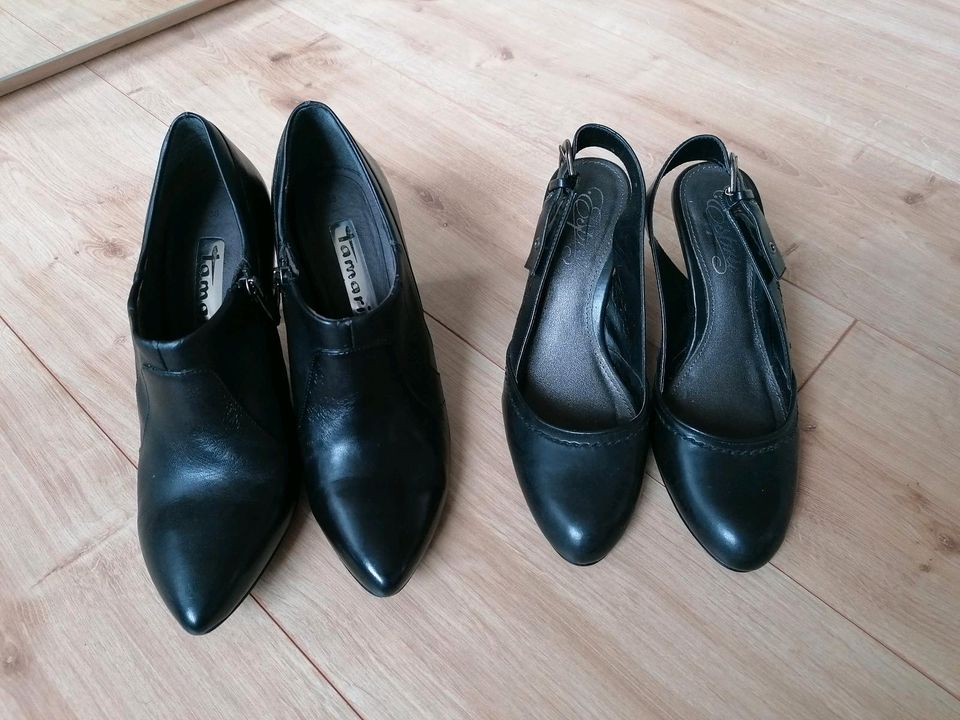 Pumps Schuhe 38 Tamaris und Esprit in Adendorf