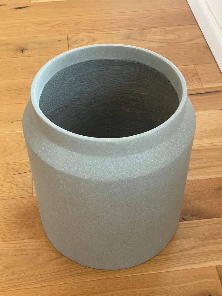 Ferm Living Pot Blumentopf, Pflanztopf aus Beton in Hohenwestedt