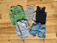 Zara Esprit H&M Kleidungspaket Shorts Hemd Shirts 92 Bayern - Gundelfingen a. d. Donau Vorschau