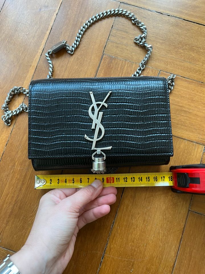 Yves Saint Laurent Tasche Monogramm classic schwarz/ Silber smal in Mönchengladbach