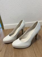 Weiße Pumps Düsseldorf - Bilk Vorschau