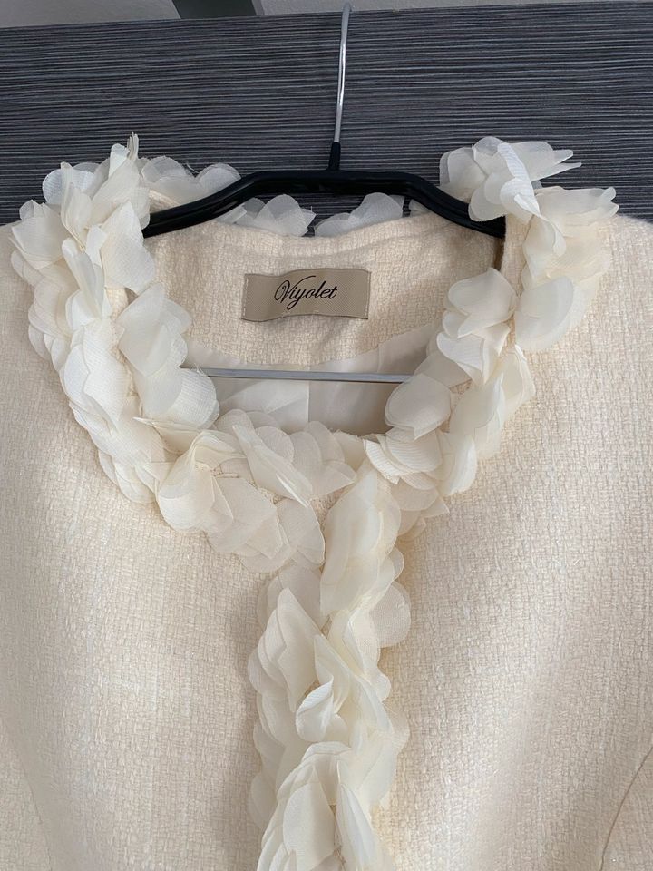 Boucle Anzug Creme Gr. S Hochzeitanzug in Mannheim