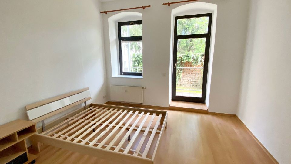 ***Schöne 2-Raum-Wohnung mit Balkon, Einbauküche und teilmöbliert*** in Chemnitz