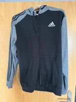 Adidas Kapuzenjacke schwarz/grau Größe M Schleswig-Holstein - Schönkirchen Vorschau