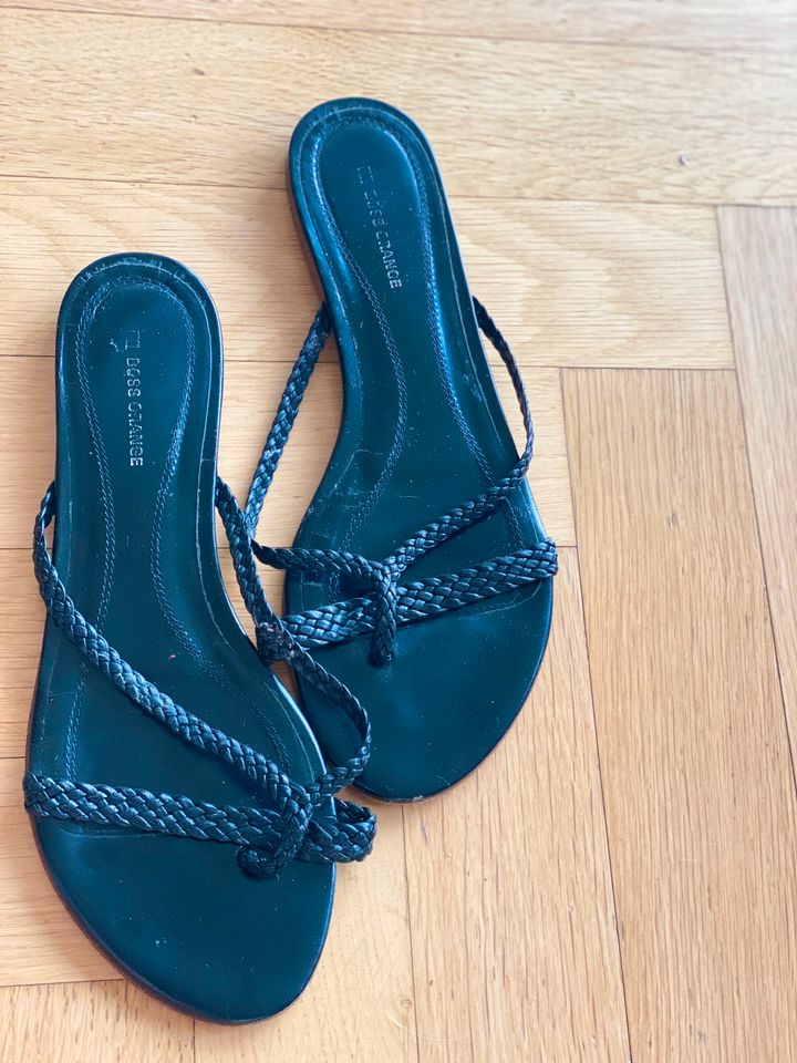 Boss Orange, flache Sandalen, 40, schwarz, neuwertig in Berlin