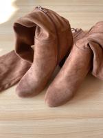 Anna Field Wunderschöne Braune Overknee Stiefel mit Absatz Sachsen - Burgstädt Vorschau