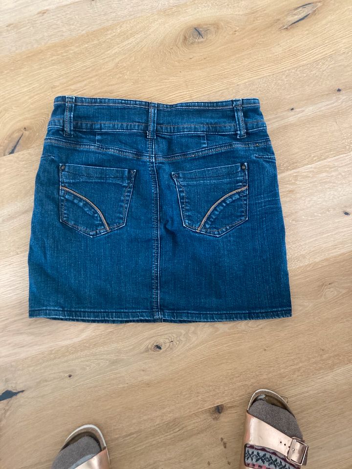 Schlichter cooler Jeans Minirock in Babenhausen