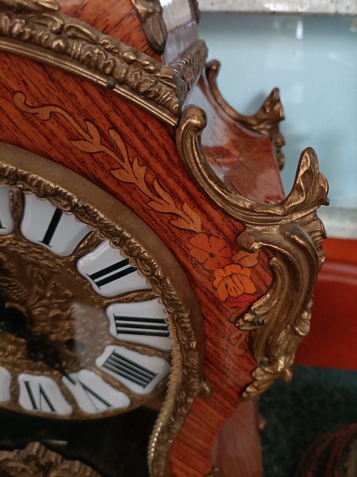 antike Boulle Uhr mit Wandkonsole Pendule Kaminuhr mit Intarsien in Hamburg