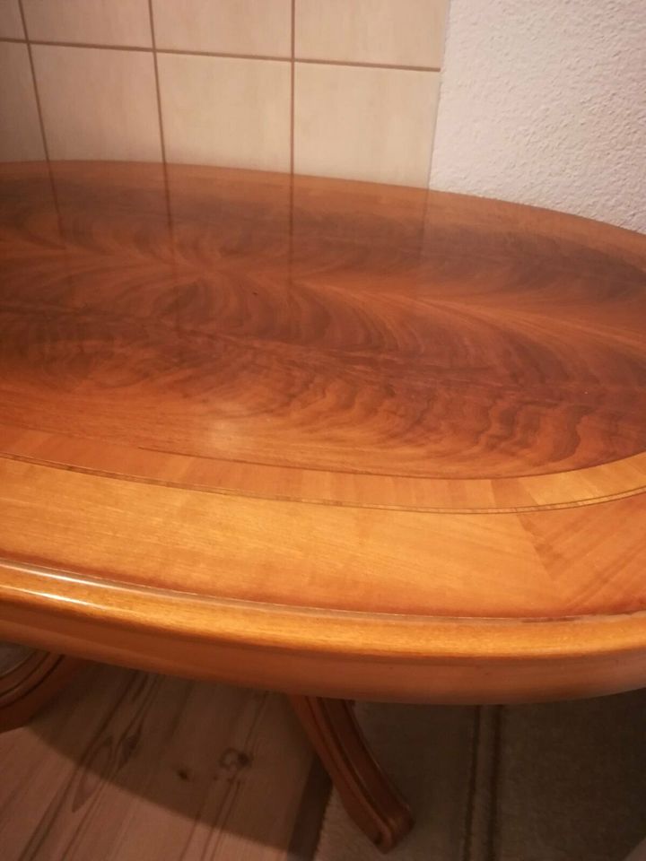 Couchtisch oval gebraucht, sehr guter Zustand in Oppach