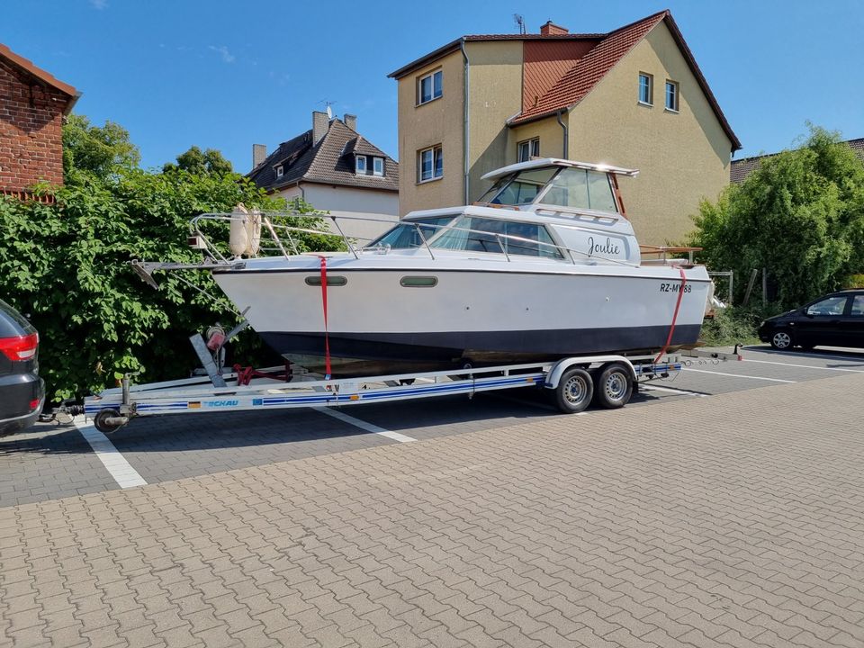 Motoryacht, Motorboot, Kajütboot Larson Fleetmaster 3000 in Gerdshagen