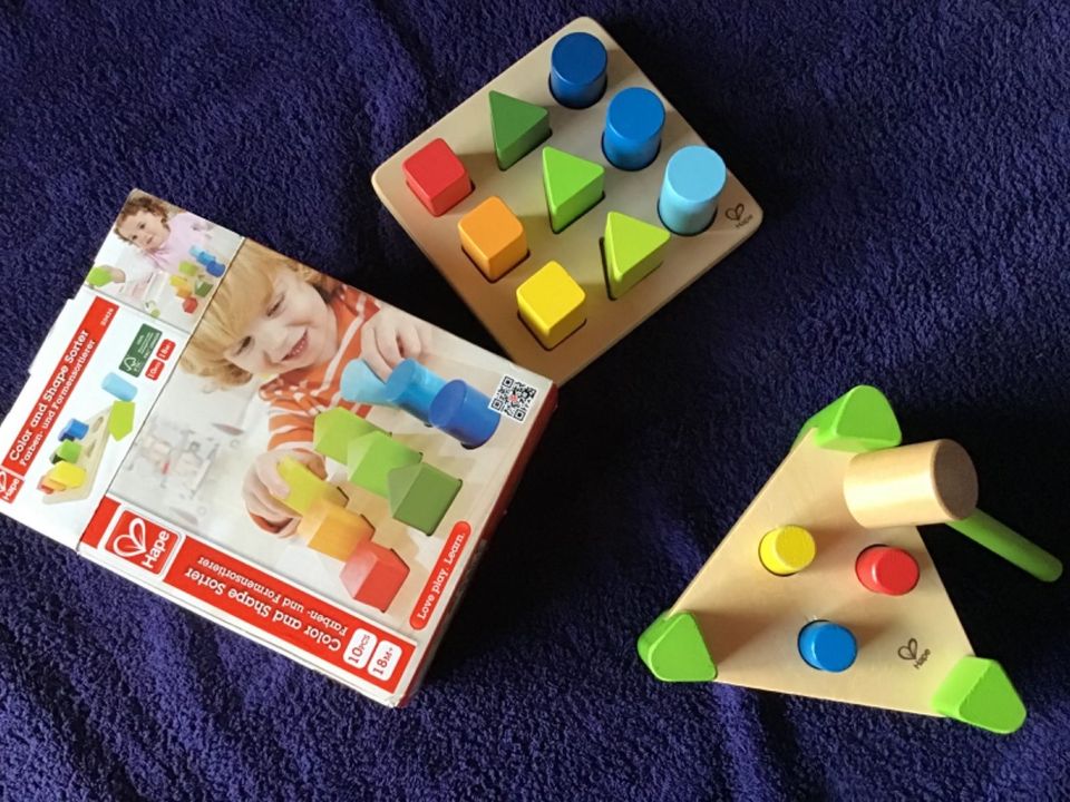 Hape Holzspielzeug Farben- und Formensortierer, Hammerbank in  Nordrhein-Westfalen - Kempen | Holzspielzeug günstig kaufen, gebraucht oder  neu | eBay Kleinanzeigen ist jetzt Kleinanzeigen