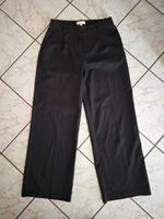 Tolle schwarze Stoffhose ( weit geschnitten ) Gr.38 von H&M !! Niedersachsen - Salzbergen Vorschau