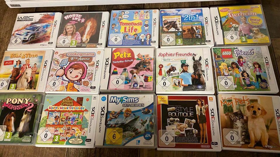 Nintendo 2DS NEUWERTIG inkl. 15 Spielen und Case in Callenberg b Hohenstein-Ernstthal