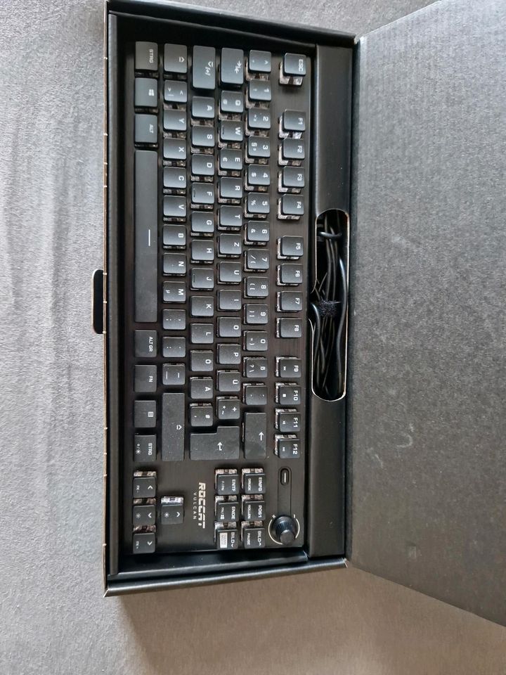 PC Tastatur Roccat Vulcan in Oberhausen-Rheinhausen