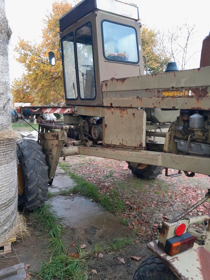 Fortschritt Trägerfahrzeug Schwadmäher E303 in Marklohe