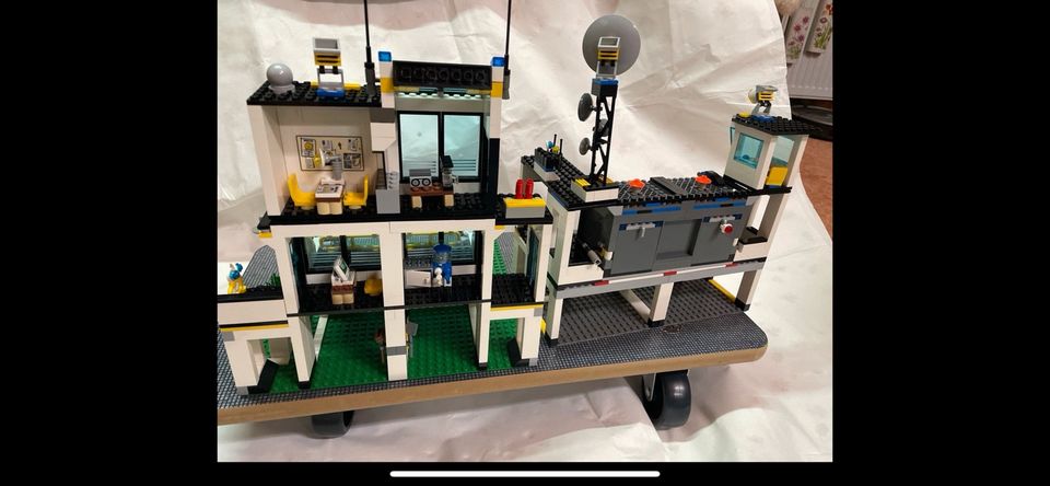 Lego 7744 Polizeistation ohne Bauanleitung Polizei in Gründau