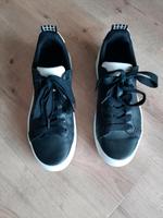 LACOSTE SNEAKERS GRÖßE 39,5 SCHWARZ Bayern - Landshut Vorschau