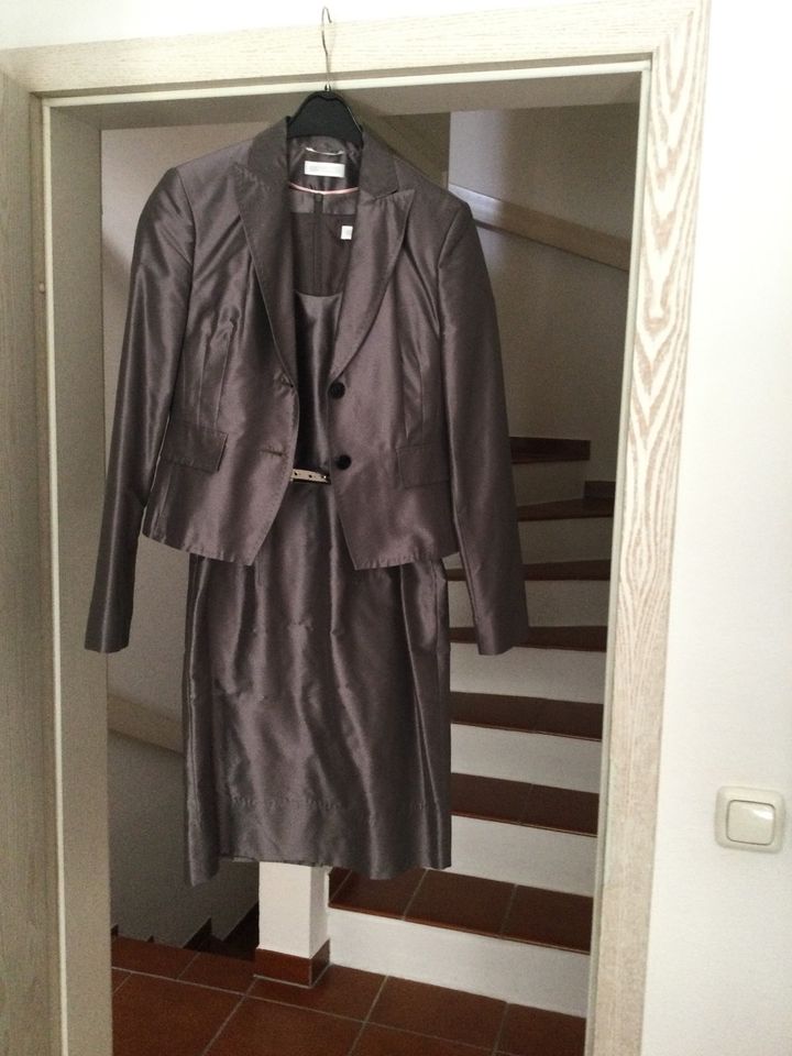 Kombination Kleid und Blazer von St. Emile Gr. 34/36 Seide Raupe in Erdweg