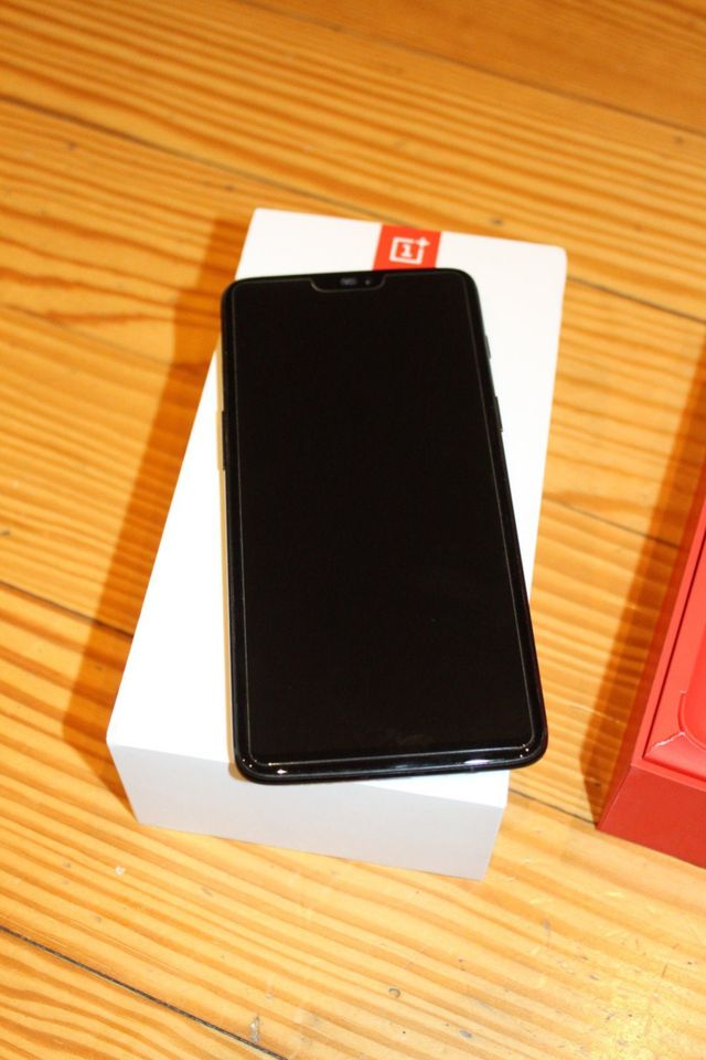 1+ OnePlus One Plus 6 256 GB midnight black Smartphone gebraucht in Heidelberg