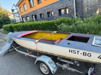 Sport Boot Projekt abzugeben alles vorhanden. Mit 15Ps Motor Hamburg - Altona Vorschau