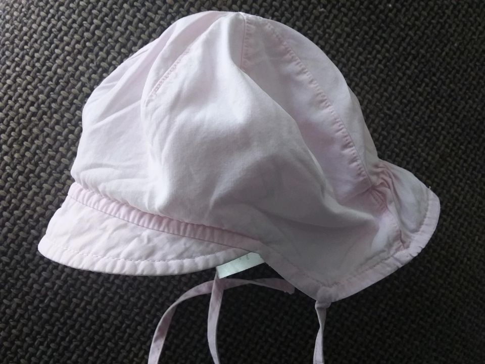 Maximo Sonnenhut Baby rosa neuwertig Kopfgröße 43 cm Baumwolle in Hannover