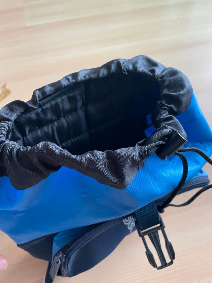 REEBOK RUCKSACK blau tipptopp Zustand wie NEU in Hamburg