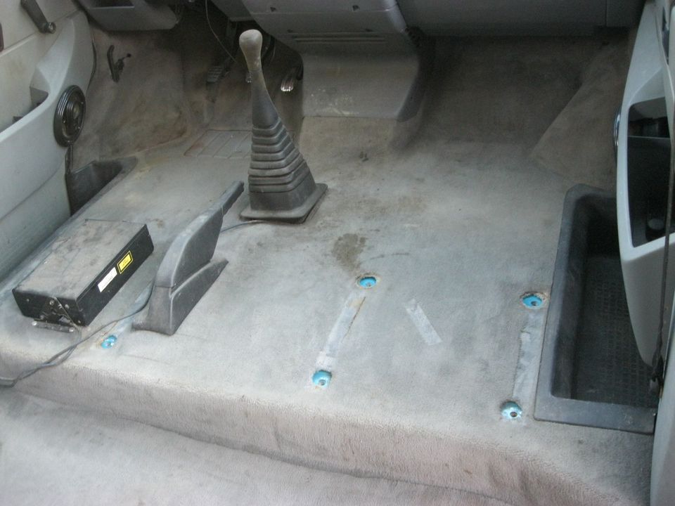 Teppich Innenraumteppich Teppichboden VW T4 Caravelle in Sundhagen