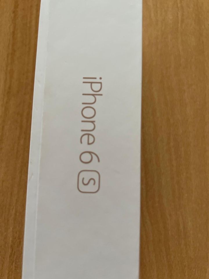 iPhone 6S Roségold 16 GB in Asperg