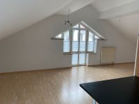 Schöne 2-Zi-Wohnung - 2. OG - renoviert - ab Sept - EBK - TG Bayern - Niederaichbach Vorschau