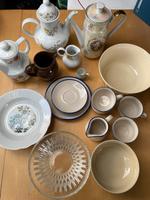 DDR Geschirr, Kaffeekannen Schüsseln Teller Tassen Bayern - Kleinostheim Vorschau