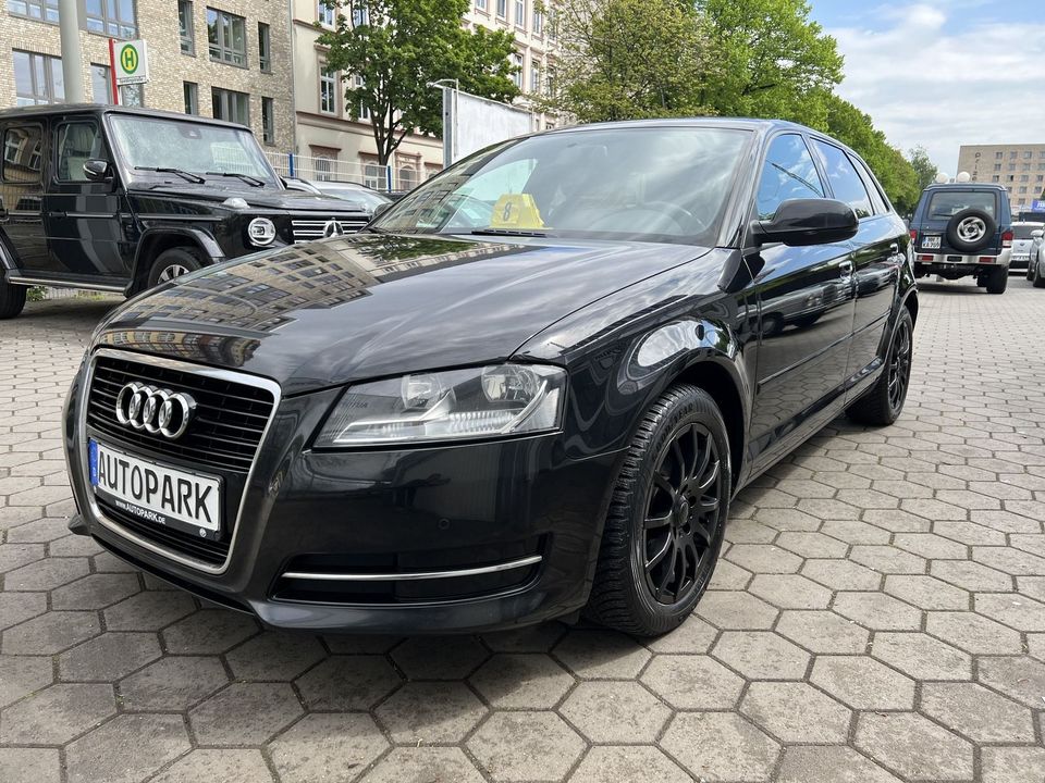 Audi A3 2.0 TDI Sportback*5 Türig*Navi*PDC*6 Gang*Alu in Hamburg