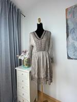 Kleid mit Spitze seidig weich locker leicht M NEU Bayern - Chieming Vorschau