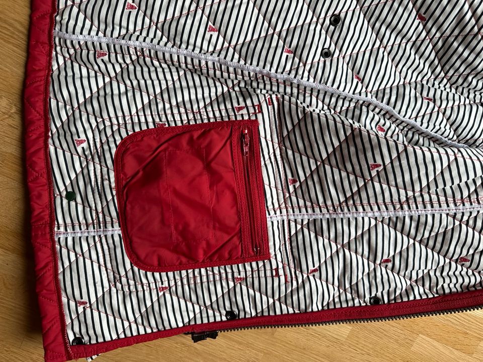 Barbour Steppjacke rot Gr Eu 42 wie neu in München