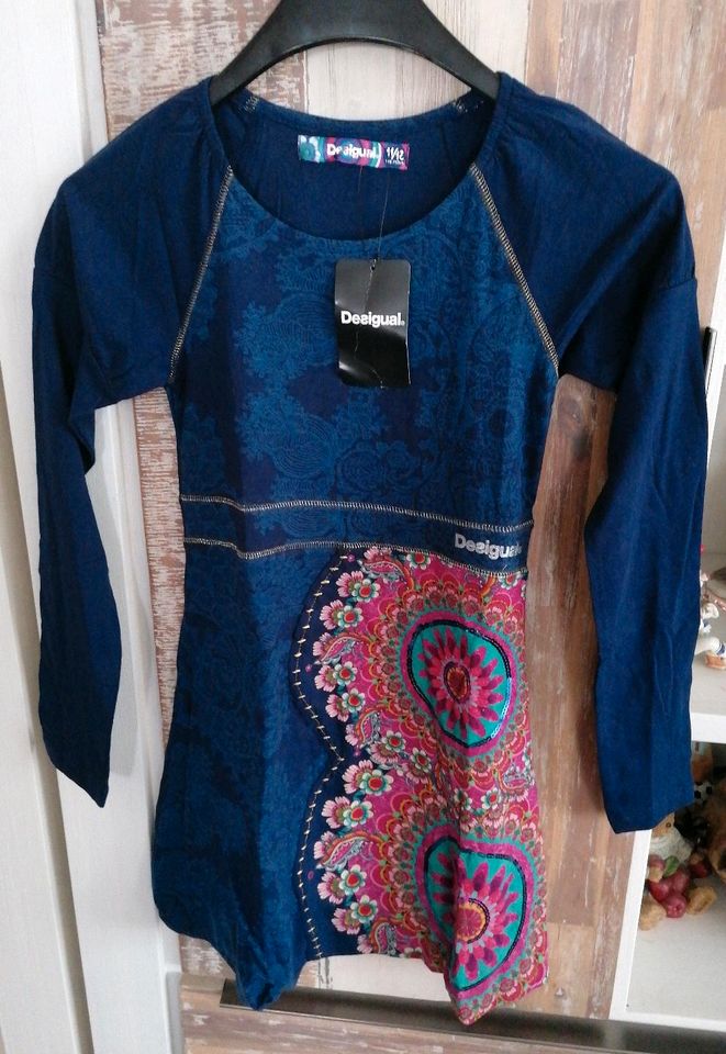 Desingual Mädchen Kleid Gr. 146 Neu in Vörstetten