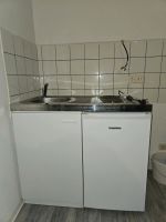 Kleine Küche mit Kühlschrank und Herd Niedersachsen - Salzgitter Vorschau
