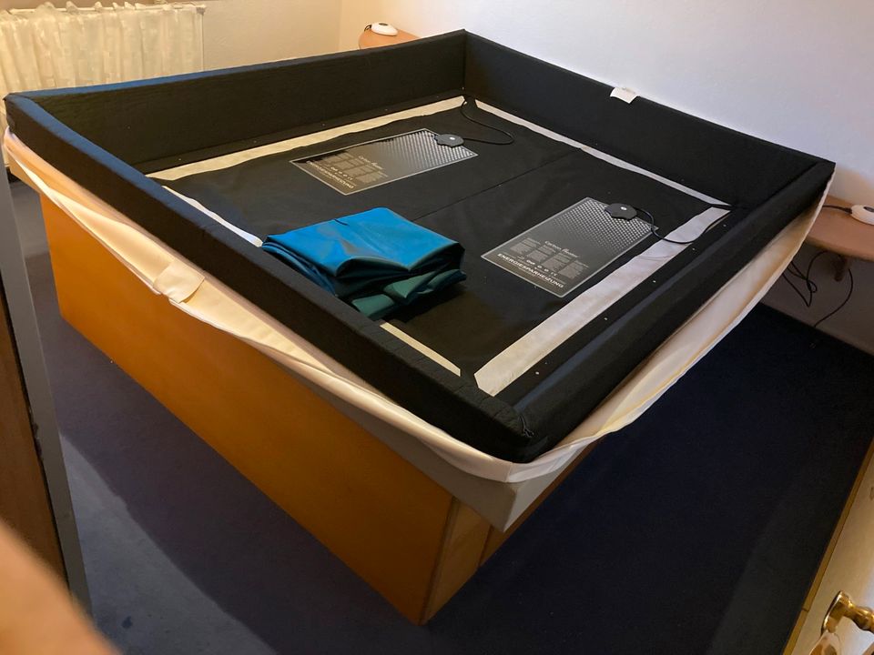 Wasserbett-Doppelbett Softside 180x220cm, 2x WACORE Topzustand in Felsberg