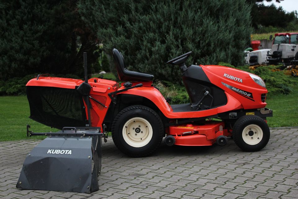 Kubota Gr 2100 diesel RASENTRAKTOR Rasenmäher Aufsitzmäher in Offenbach