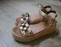 INUOVO Sandalen Plateau Gold Gr.37 TOP Altona - Hamburg Rissen Vorschau