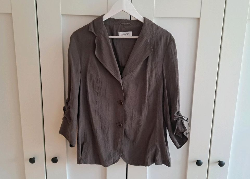 Gelco 44 braun Blusenjacke Bluse Jacke in Bensheim