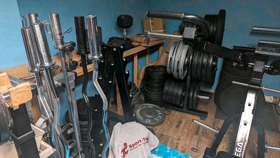 Homegym, Hantelbank kaufen Hantelscheiben Gewichte Fitnessgeräte in Langenselbold