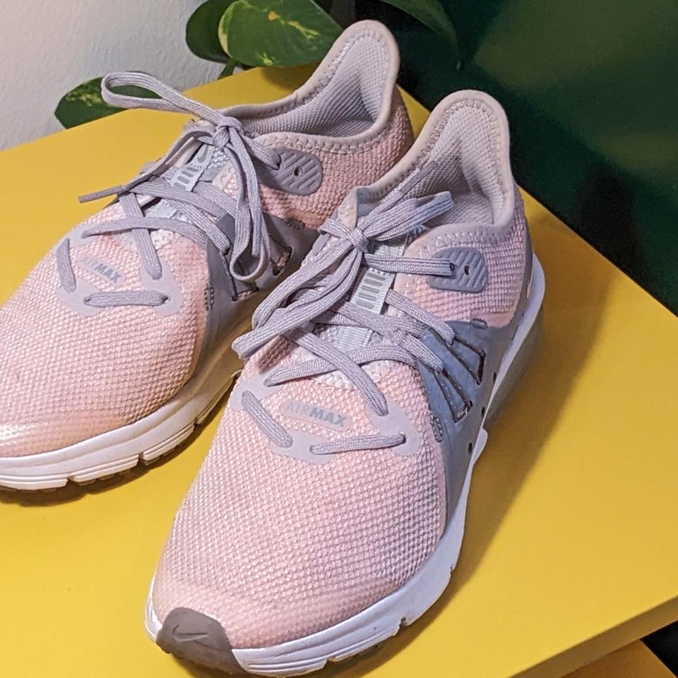 Nike Air Max Sequent 3 Damen Gr. 37,5 Rosa/Grau, Top-Zustand in Leipzig